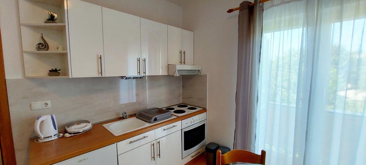 Apartments Marijana ラブ エクステリア 写真