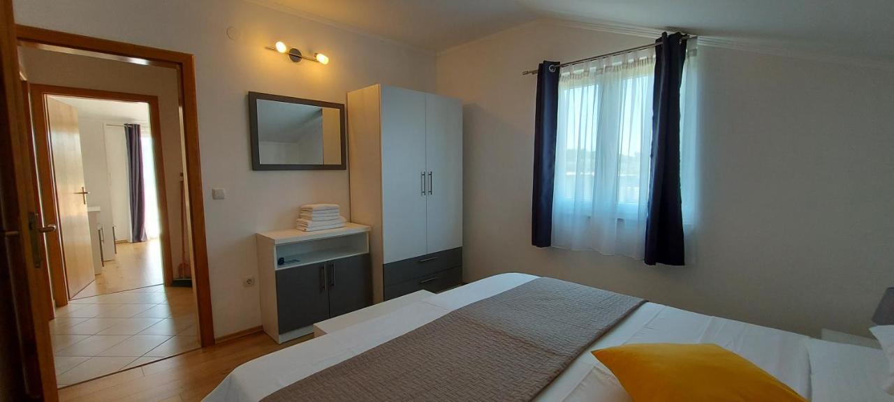 Apartments Marijana ラブ エクステリア 写真